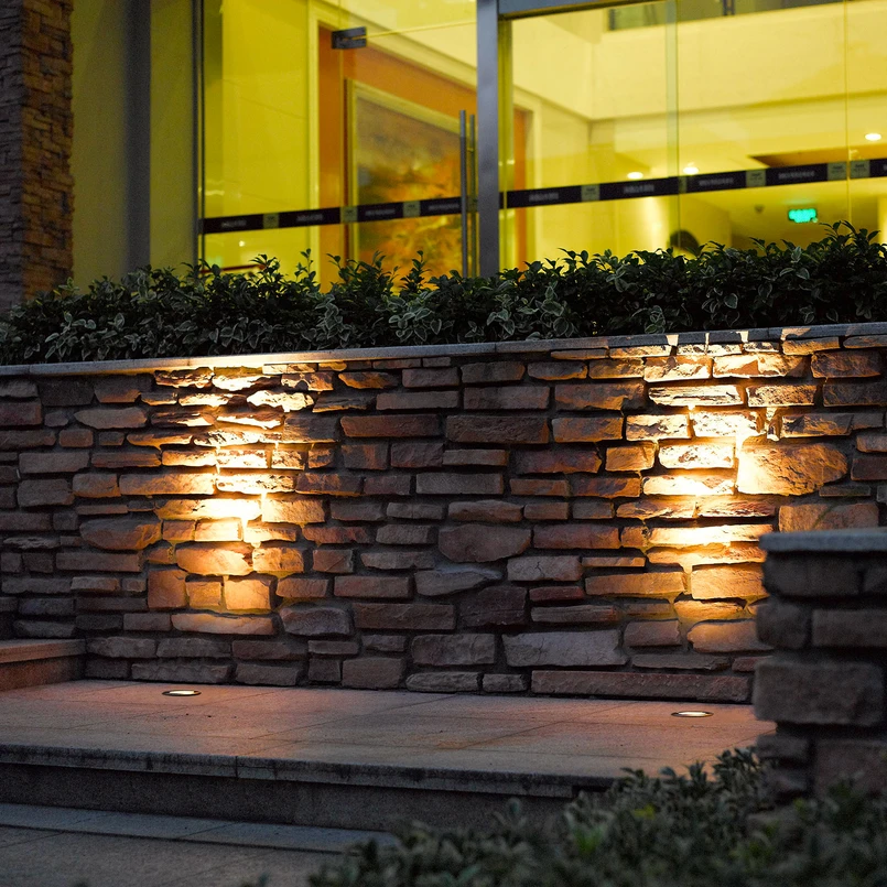 Lucande luminaire encastré dans le sol LED Jos, rond, orientable, IP67