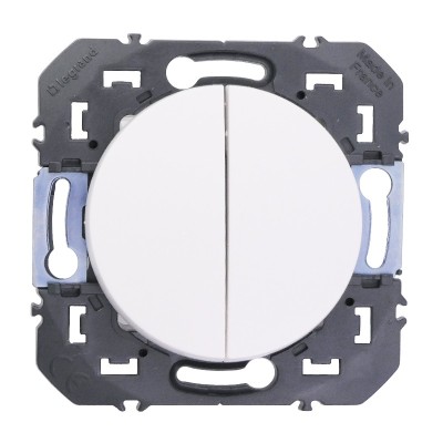 Legrand - Poussoir double dooxie 6A 250V~ finition blanc - 600008